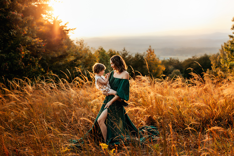 Family Photography, Mother and child standing in tall grass
